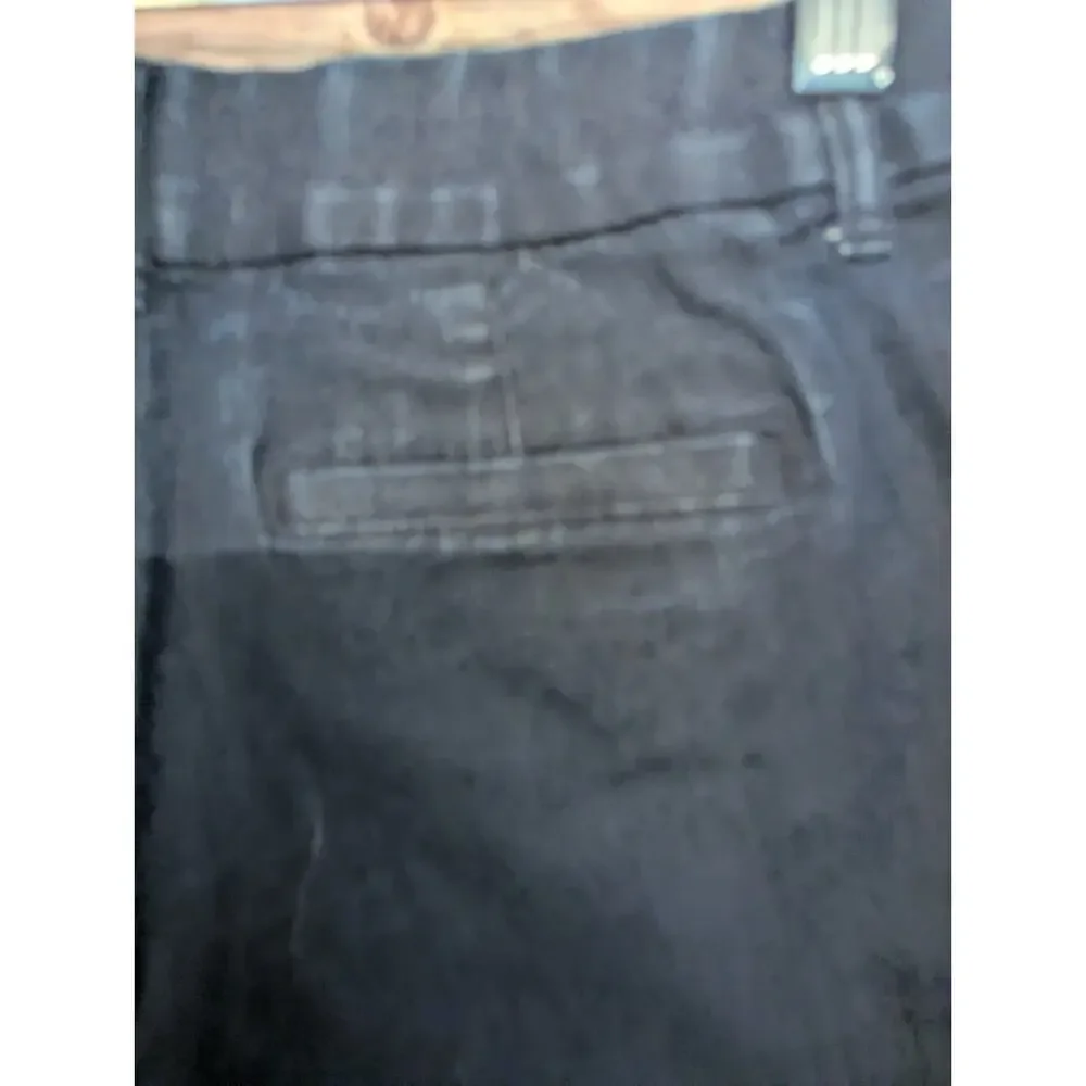 St. John's Bay Women's Capri Jeans - Mid-Rise Size 10
